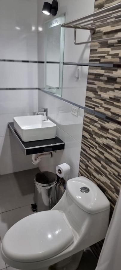 الشقق الفندقية كوسكوفي  Residencial Quinones المظهر الخارجي الصورة
